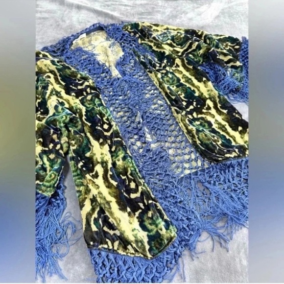 Urban Outfitters Roxanna Fringe Kimono - Picture 6 of 8